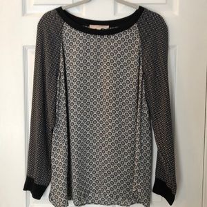 LOFT casual Blouse size M. Black & White print .